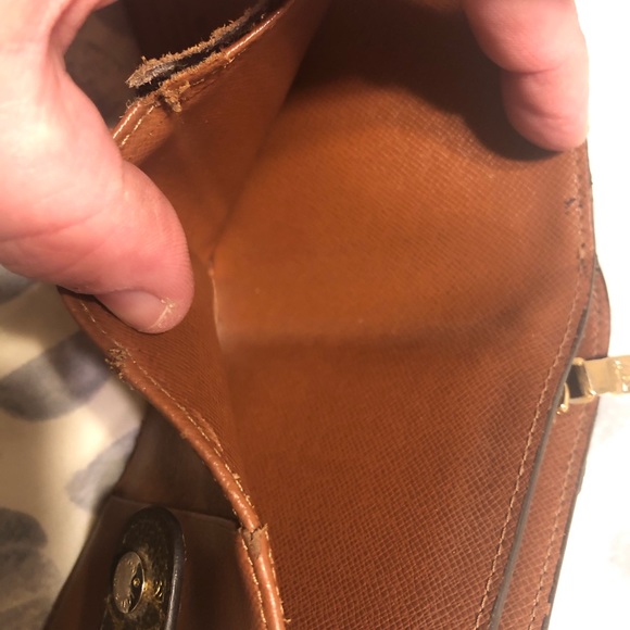 🎉💯 AUTHENTIC LOUIS VUITTON MONOGRAM COMPACT ZIP WALLET! 💯🎊 - Picture 11 of 16